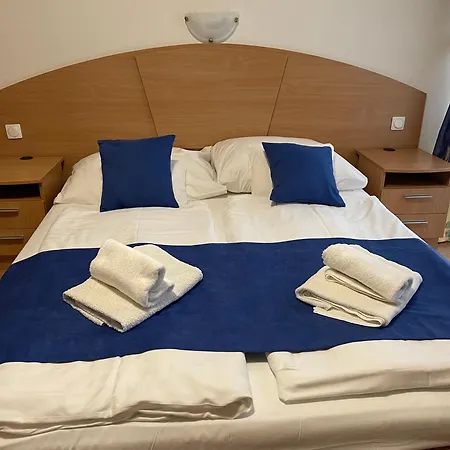 דירה Apartmanhaz