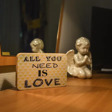 Apartmanhaz *