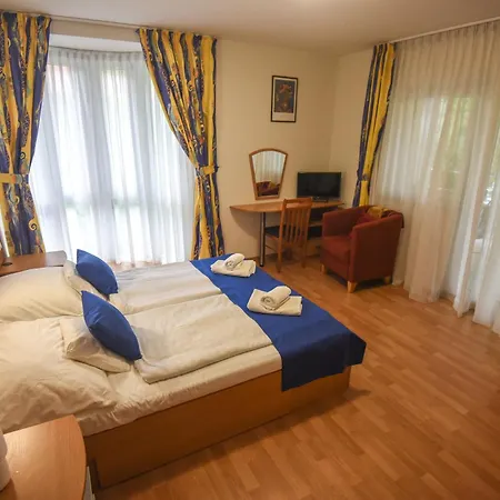 Apartmanhaz Appartamento Siófok