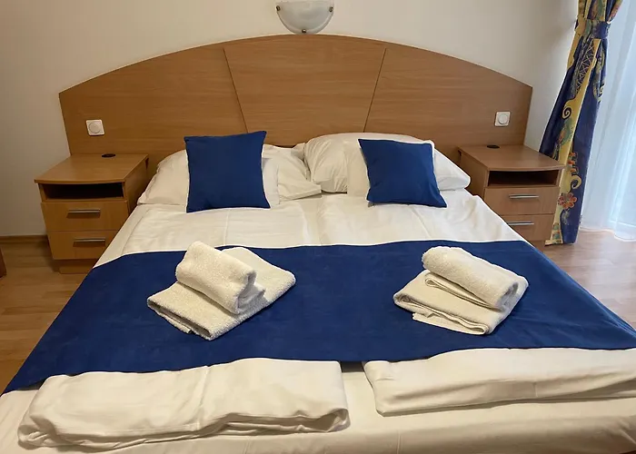 아파트 Apartmanhaz