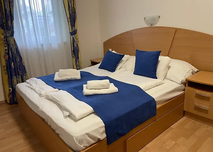 아파트 Apartmanhaz *